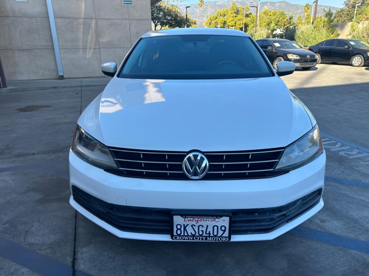 2018 WHITE /BLACK Volkswagen Jetta 1.4T S 6A (3VW2B7AJ9JM) with an 1.4L L4 DOHC 20V engine, 6A transmission, located at 30 S. Berkeley Avenue, Pasadena, CA, 91107, (626) 248-7567, 34.145447, -118.109398 - Photo#7